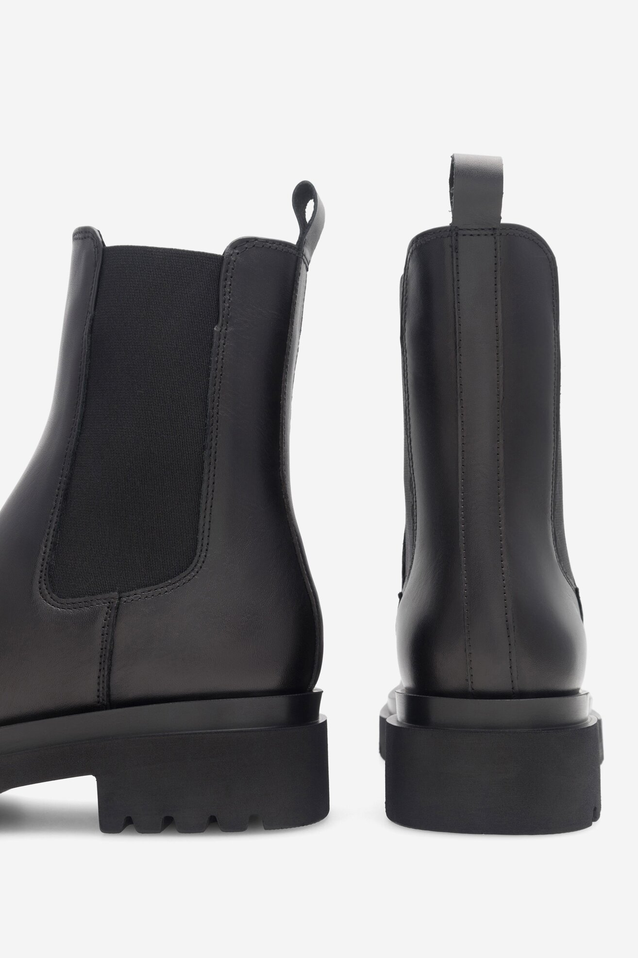 Kratke čizme Gino Rossi SUSAN-26034PE CRNA