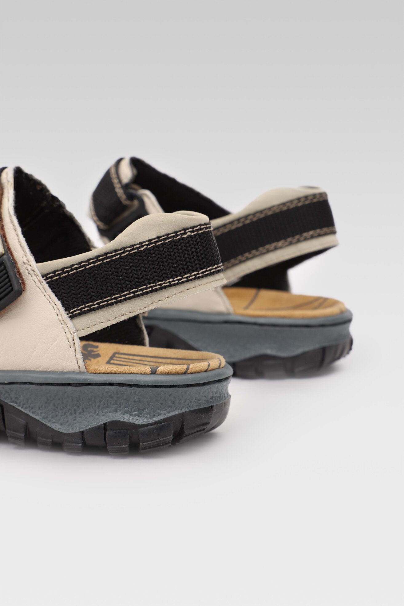 Sandały Rieker 68851-60A Beżowy