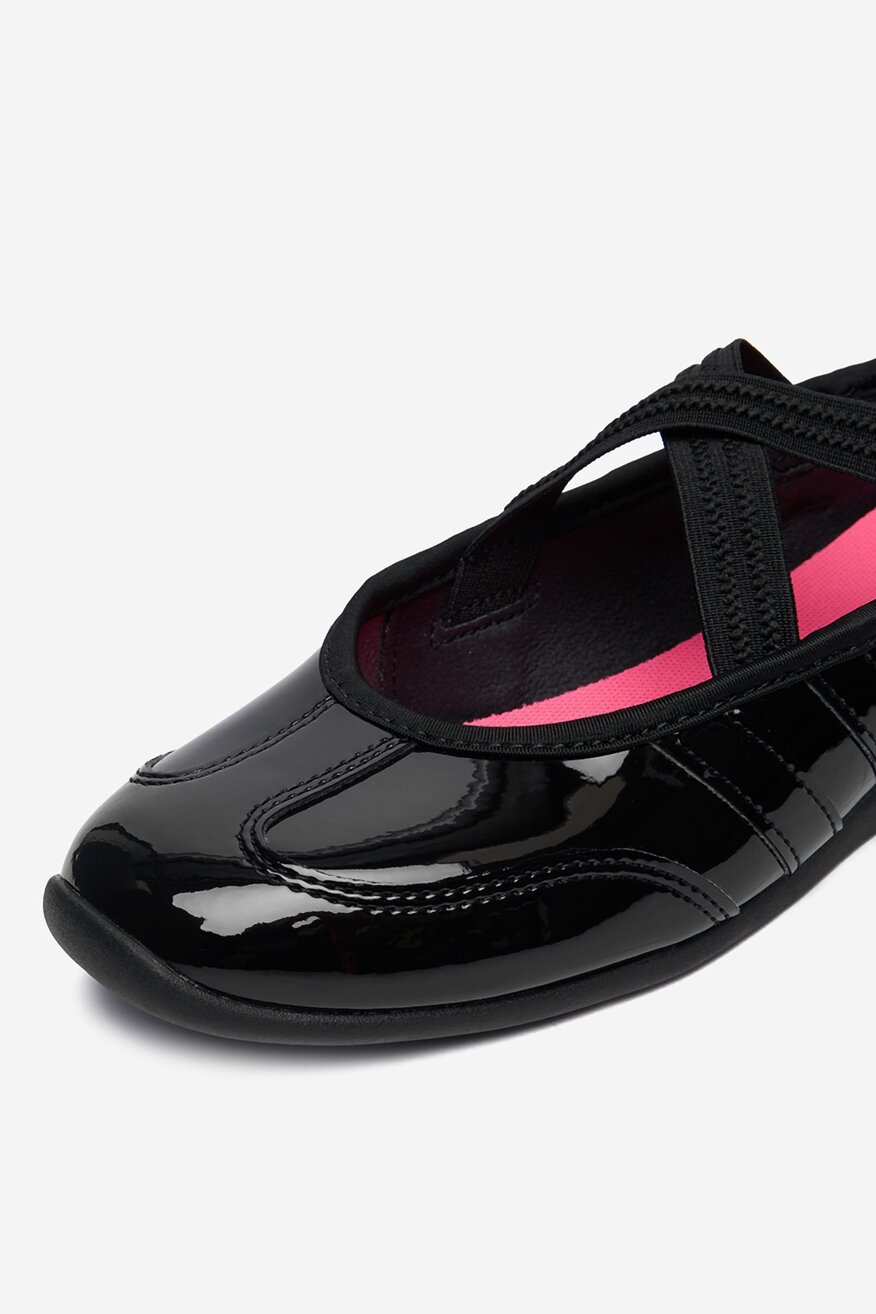 
                adidas - BARREDA MARY JANE J - 5907964057406