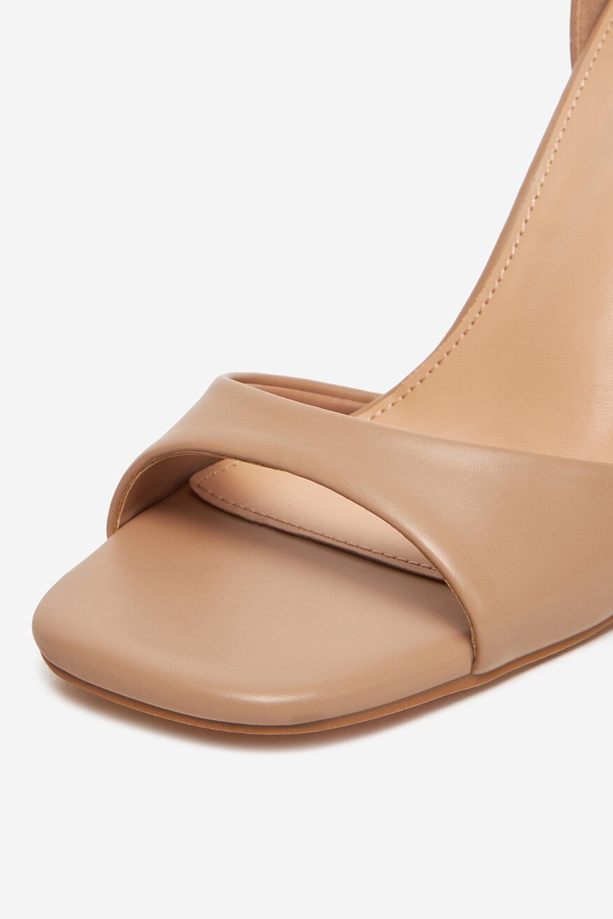 
                DeeZee - Sandały na szpilce - 5906751085387