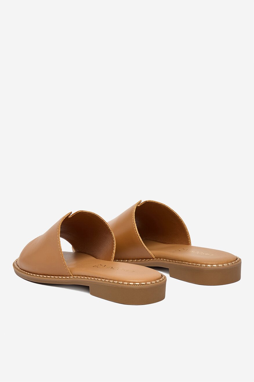 
                Шльопанець Lasocki ВЕРБЛЮЖИЙ - 5906751919095