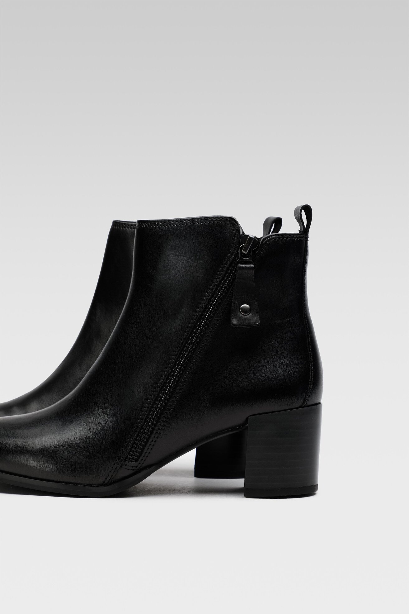 Botki Lasocki WB-EMMA-AW22-14 Czarny