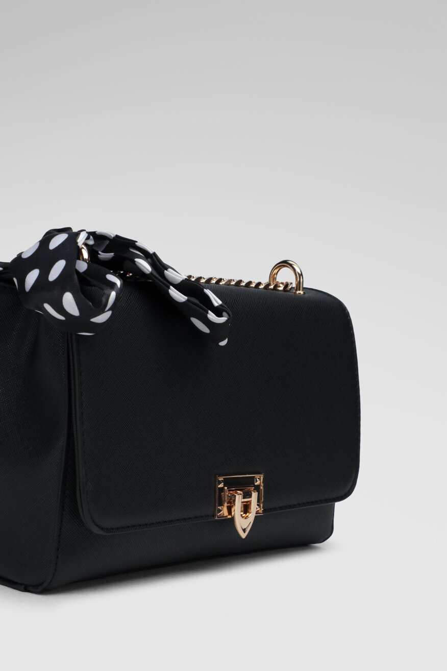 
                Jenny Fairy - Torebka z aplikacją czarna - 5903698274430