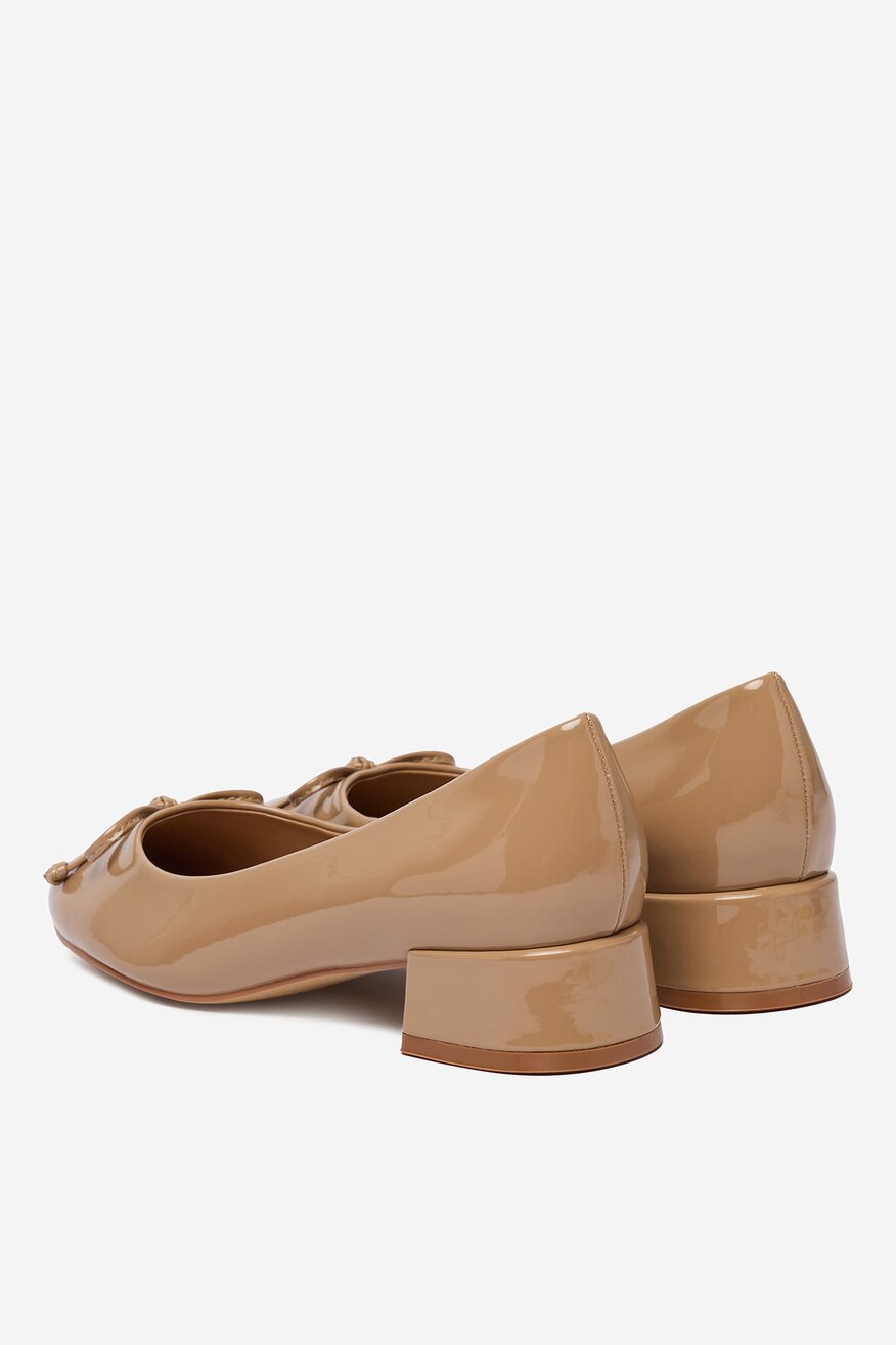 
                Елегантни обувки Jenny БЕЖОВ - 5906751709375