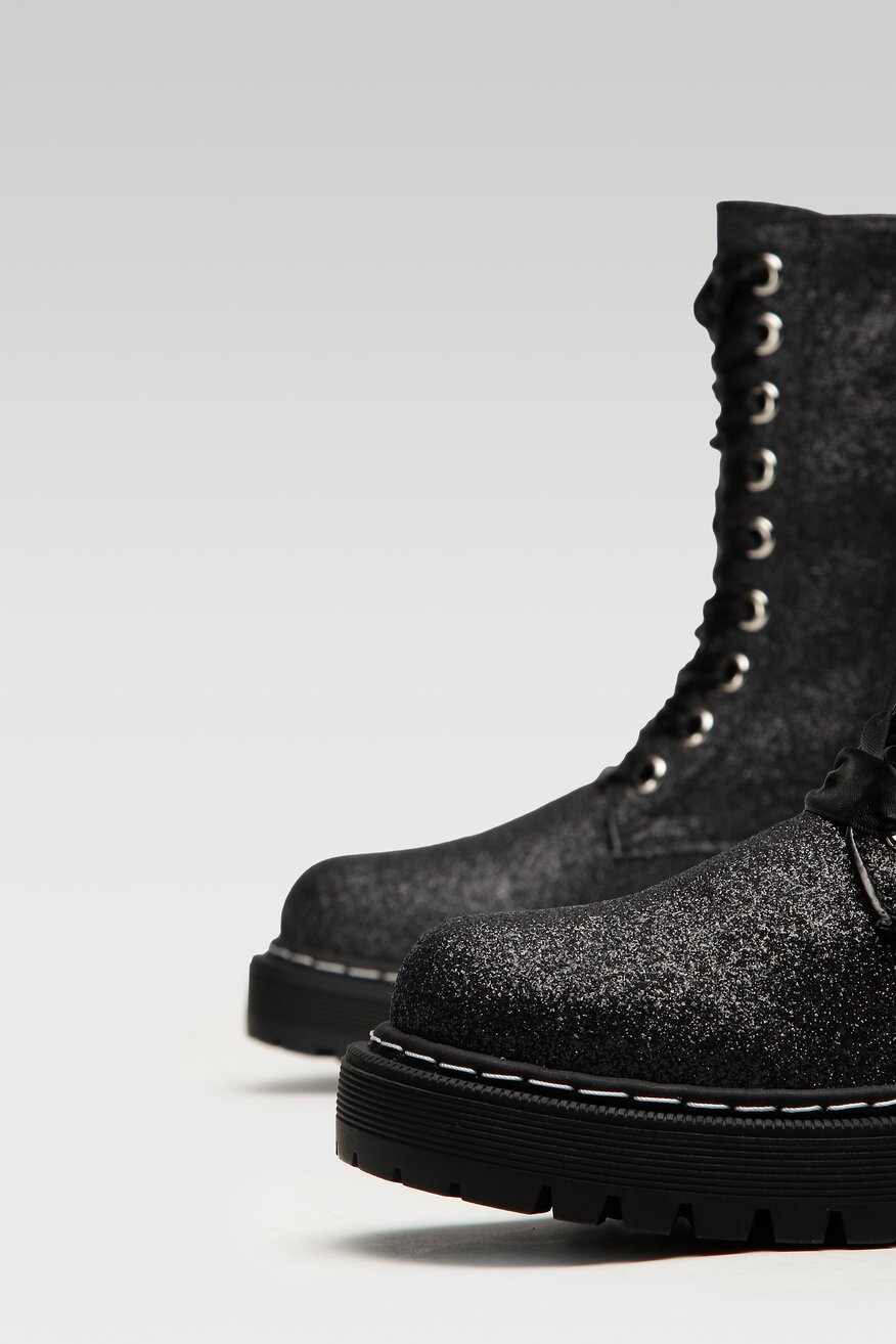 
                Duboke cipele DeeZee CRNA - 5904862272610