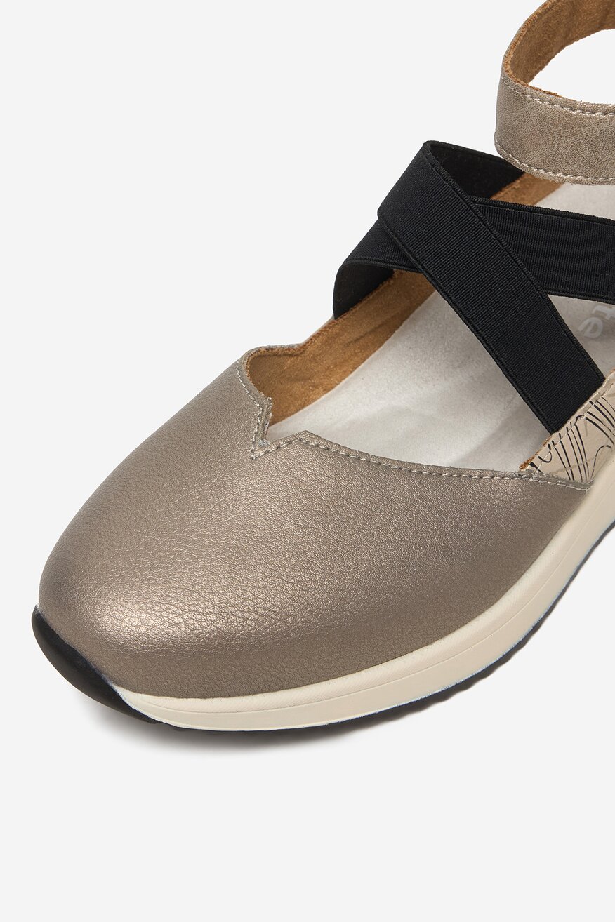 
                Сандали Remonte ТЪМНОБЕЖОВ - 2230092746144