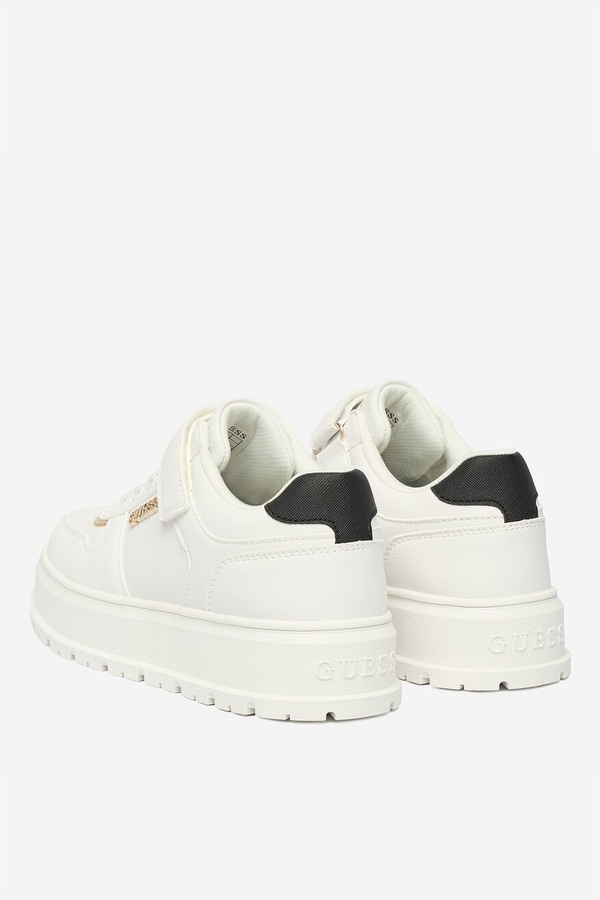 
                        Сникърси GUESS CEOWB-V12-1148 БЯЛ - 5906751757796