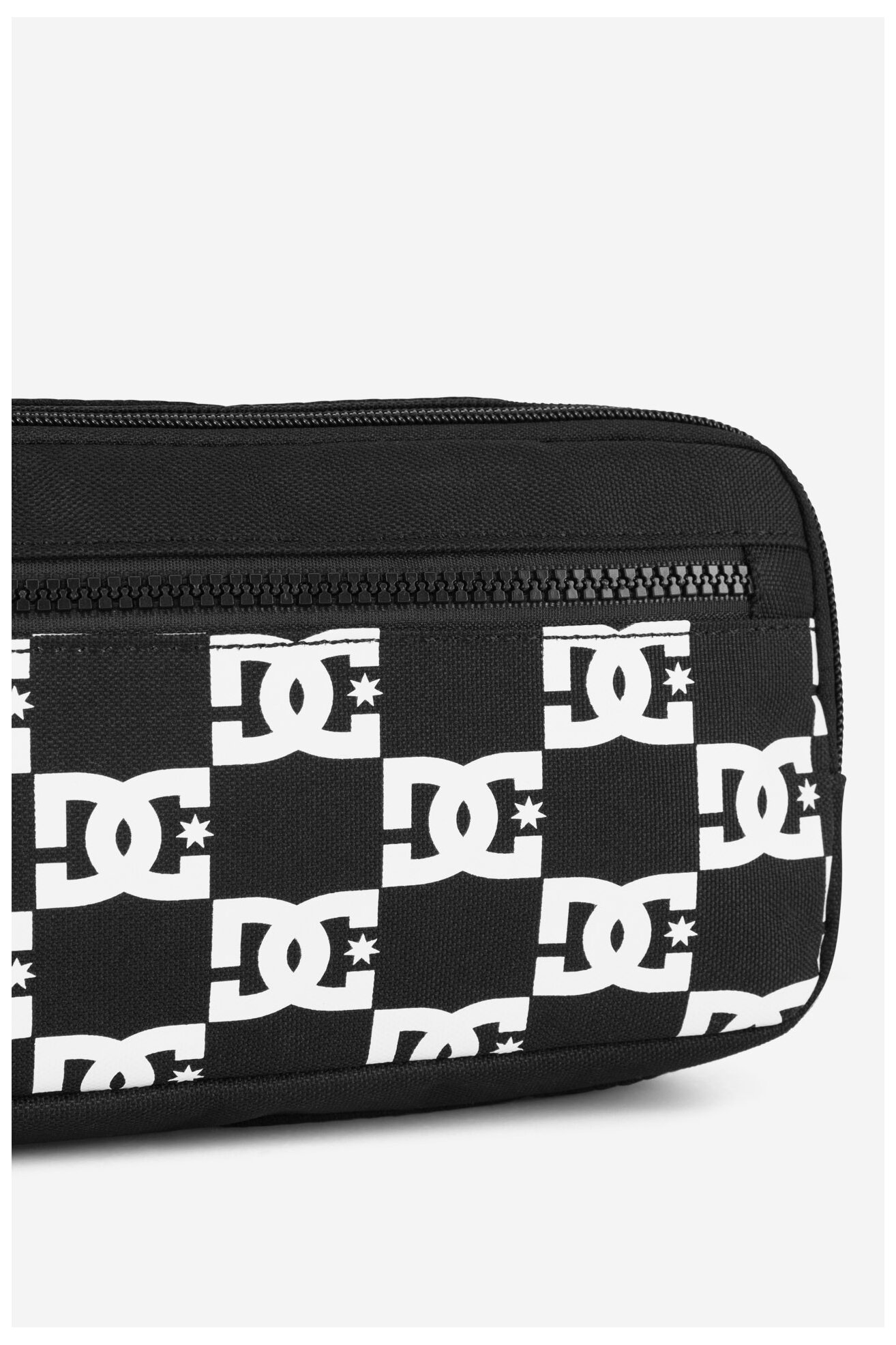 Мъжка чанта DC Shoes DCI-B-001-07 ЧЕРЕН