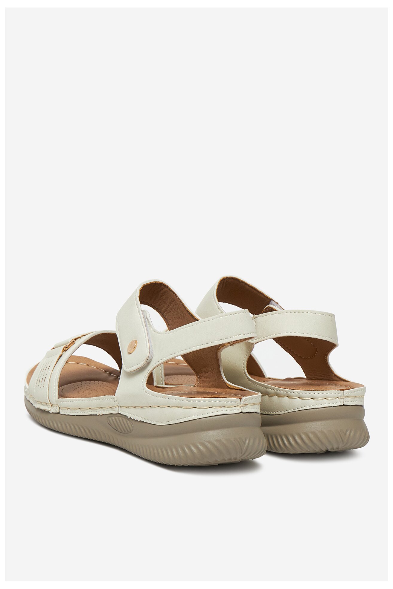 Sandały Clara Barson WYL05010-09 Biały