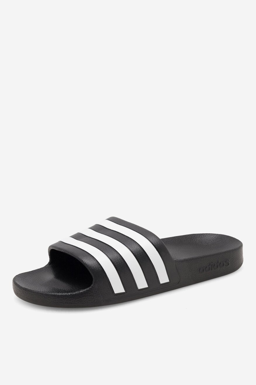 Plážové pantofle adidas ČERNÁ - 5905588383420