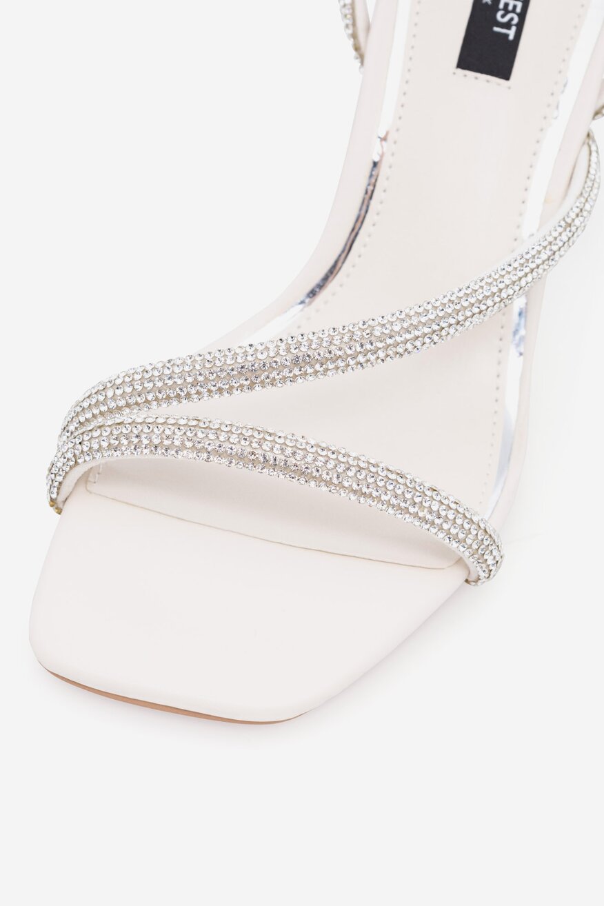 
                NINE WEST - Sandały na szpilce - 5905588532231