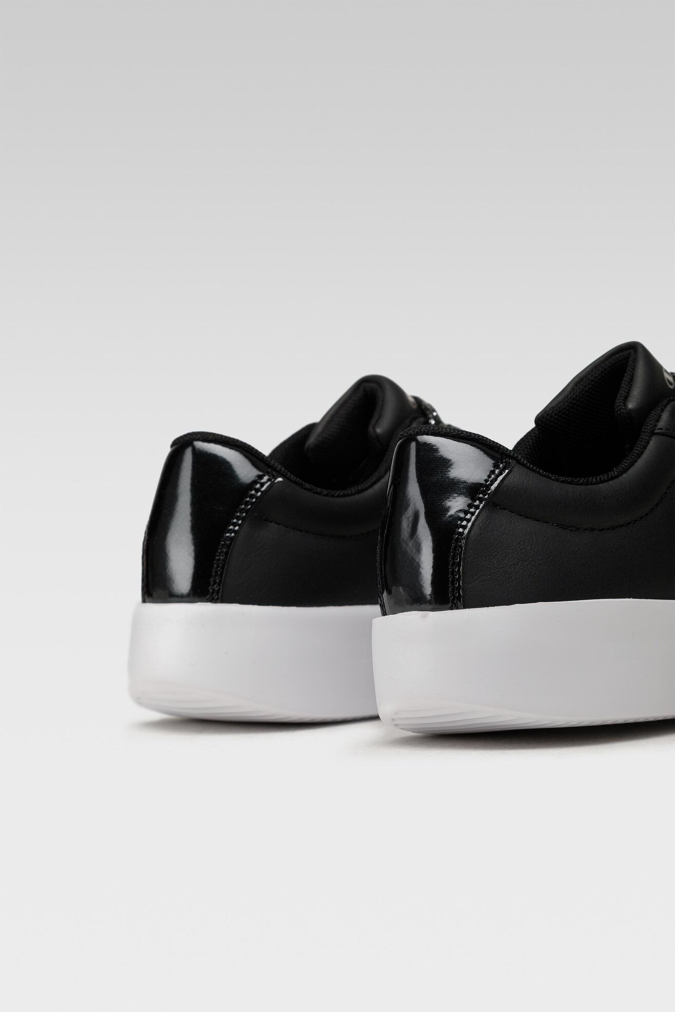 Obuwie sportowe Champion CONTEA S11314-KK001 Czarny