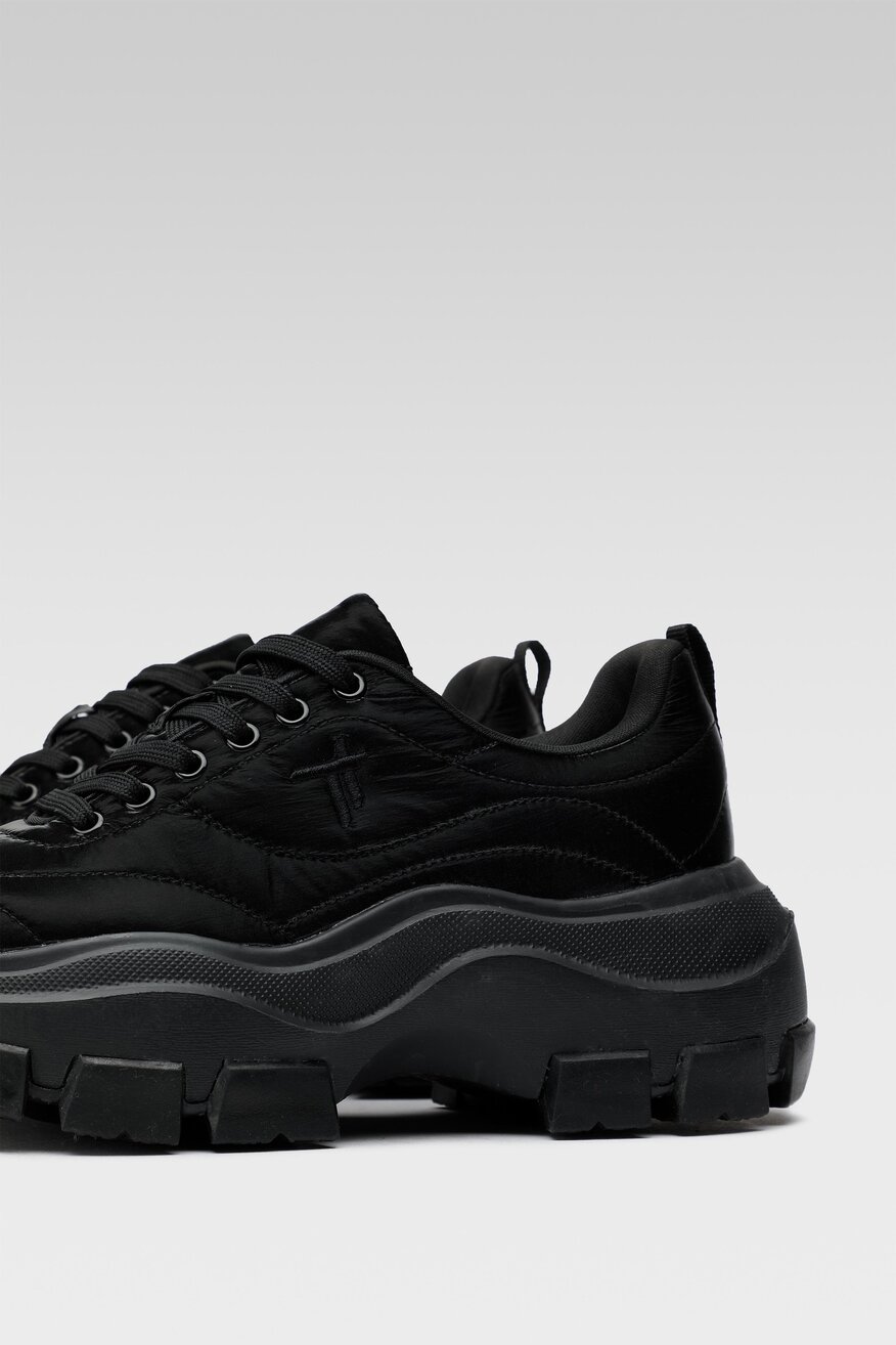 
                Togoshi - Sneakersy na masywnej podeszwie - 5904862125787