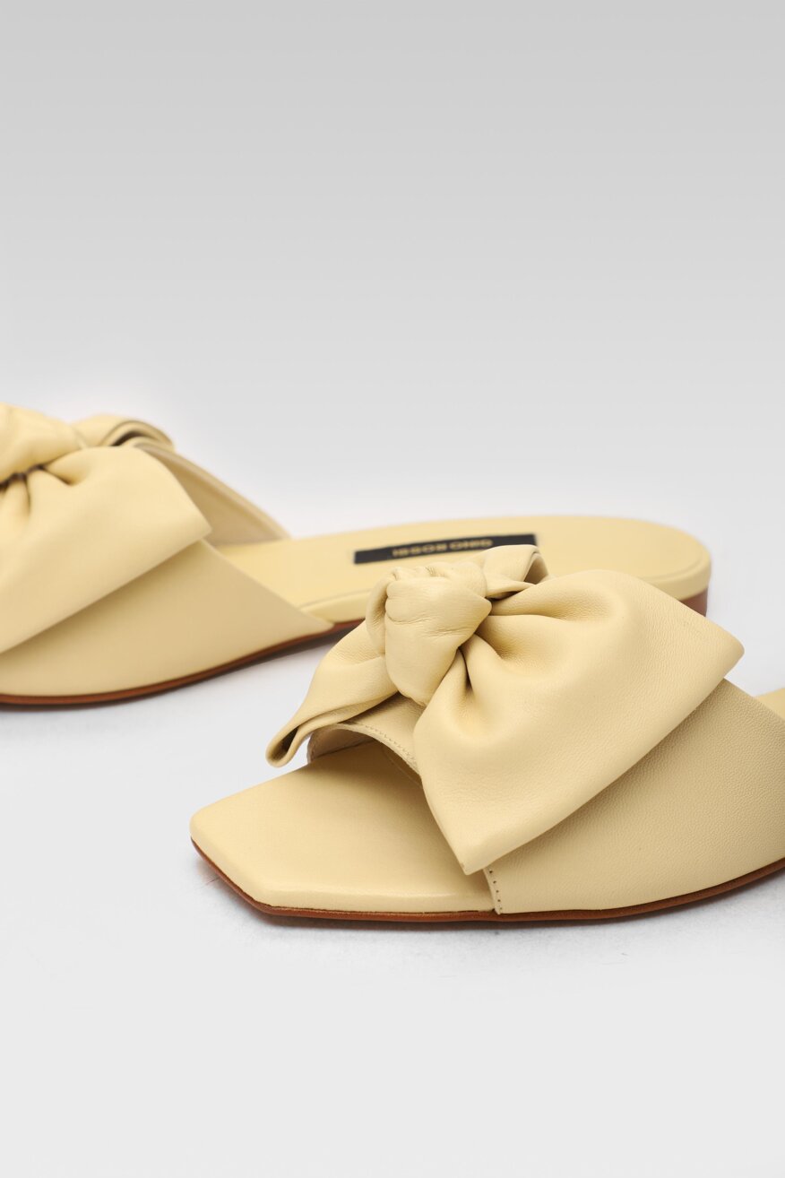 
                Șlapi Gino Rossi GALBEN - 5903698662299