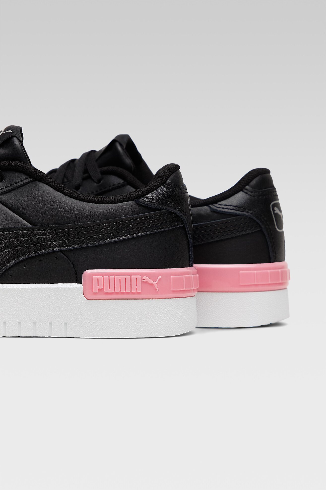 Obuwie sportowe Puma JADA JR 38199001 Czarny