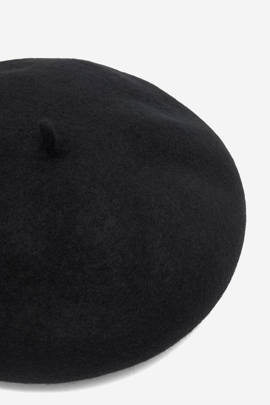 
                Női sapka Jenny Fairy FEKETE - 5905588001607