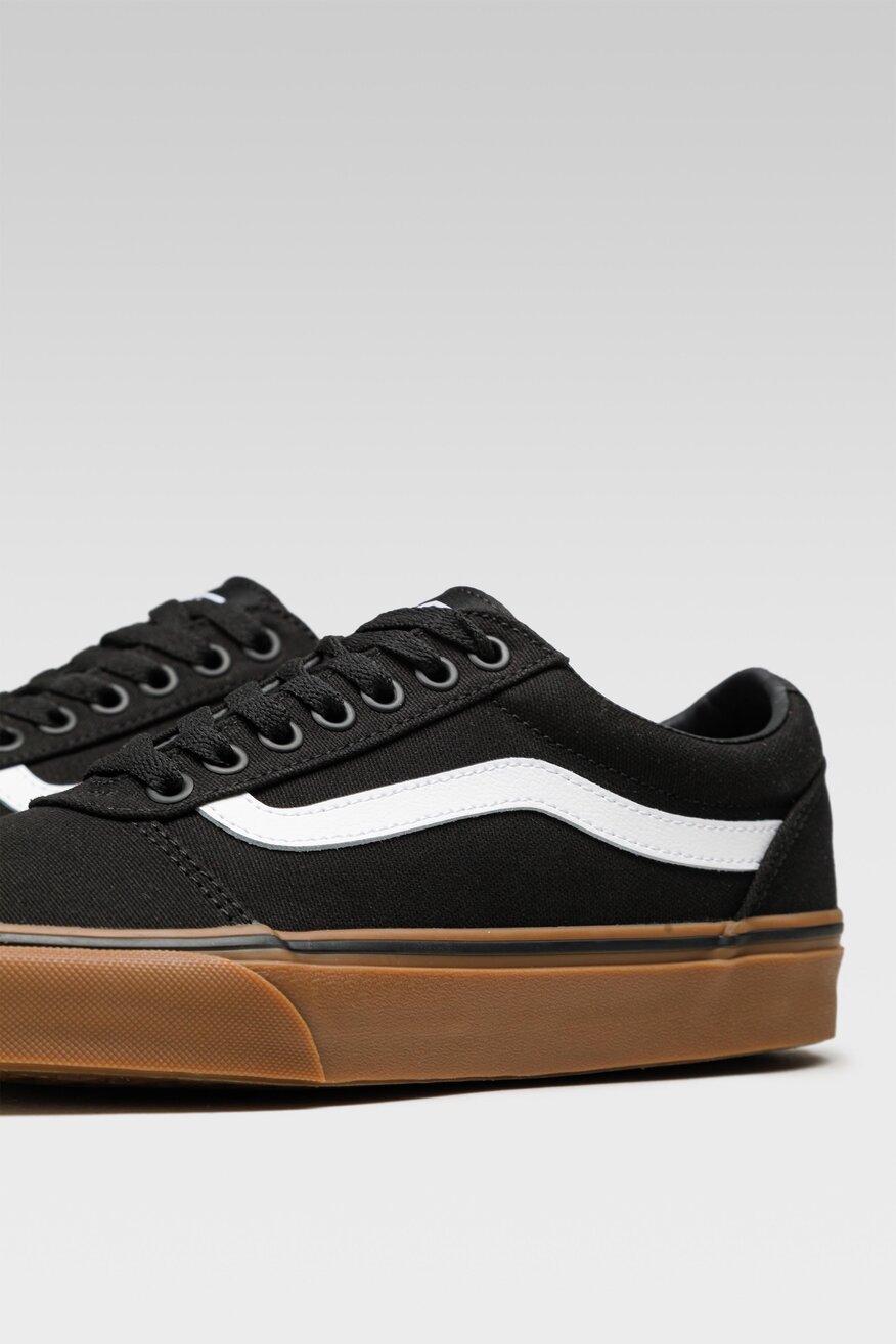 Vans - Trampki czarne sznurowane - 5904248056711