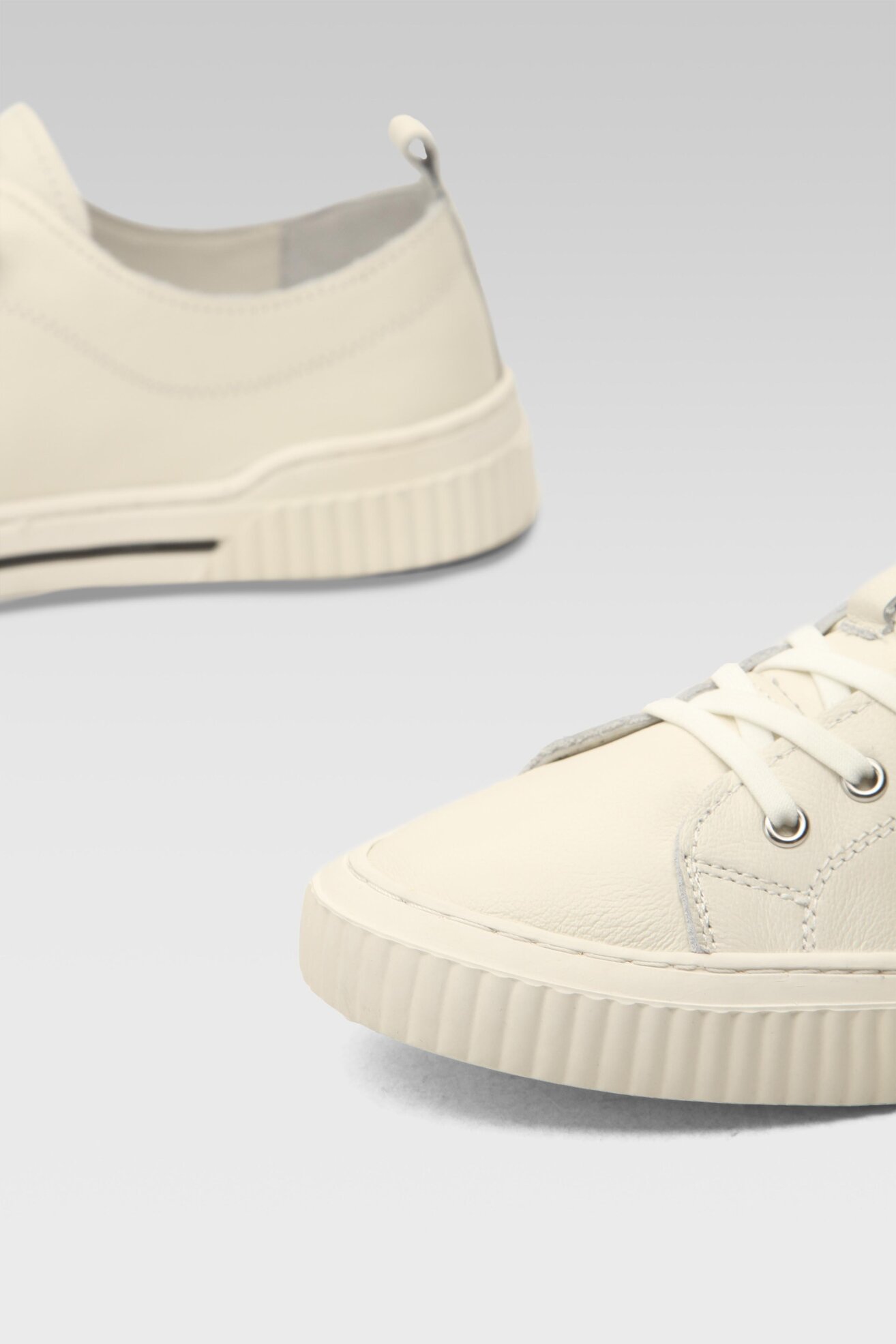 Trampki Gino Rossi 121AM0837 Biały