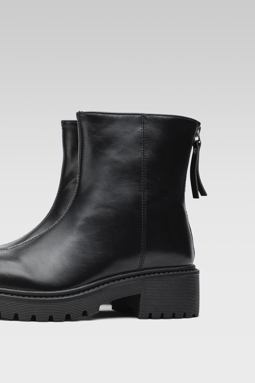 
                Боти Jenny Fairy ЧЕРЕН - 5904862190877