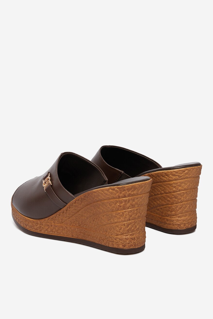 
                        Klapki Lasocki CEO-WI23-283-13 Brązowy - 5906751590102