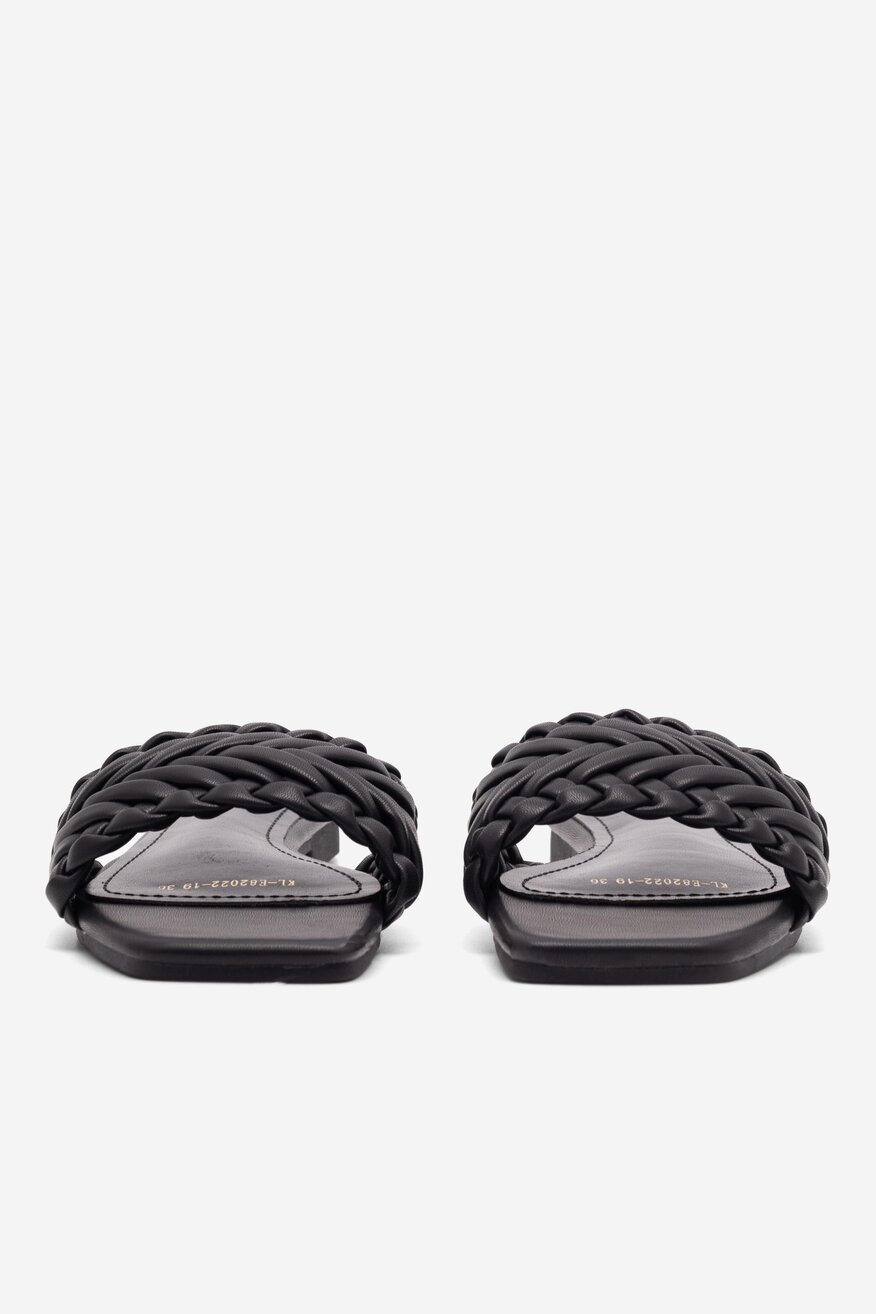 
                Шльопанець DeeZee ЧОРНИЙ - 5905588542261