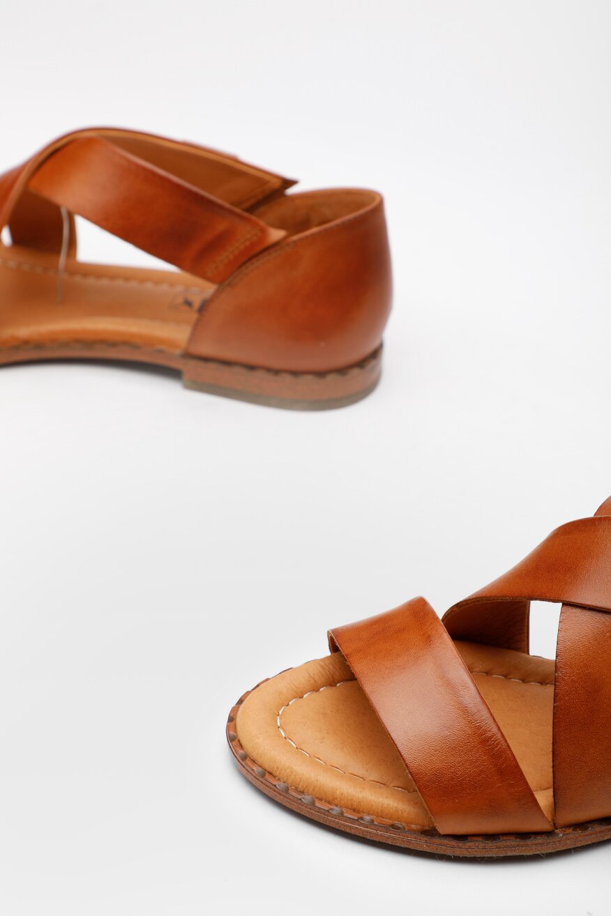 Pikolinos - Skórzane sandały brązowe - 5904248219789