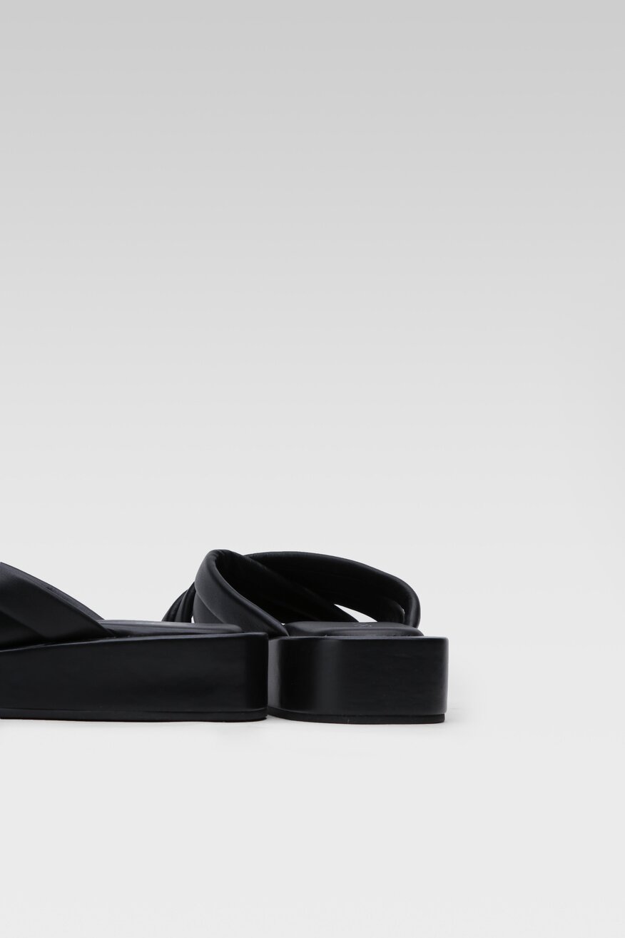 
                Шльопанець Sergio Bardi ЧОРНИЙ - 5904862742588