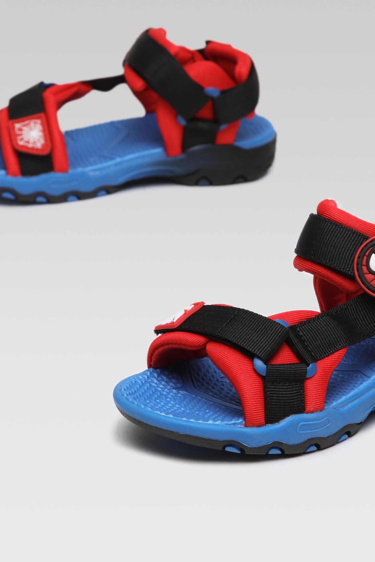 Sandały Spider-Man CP76-SS23-220SPRMV Czarny