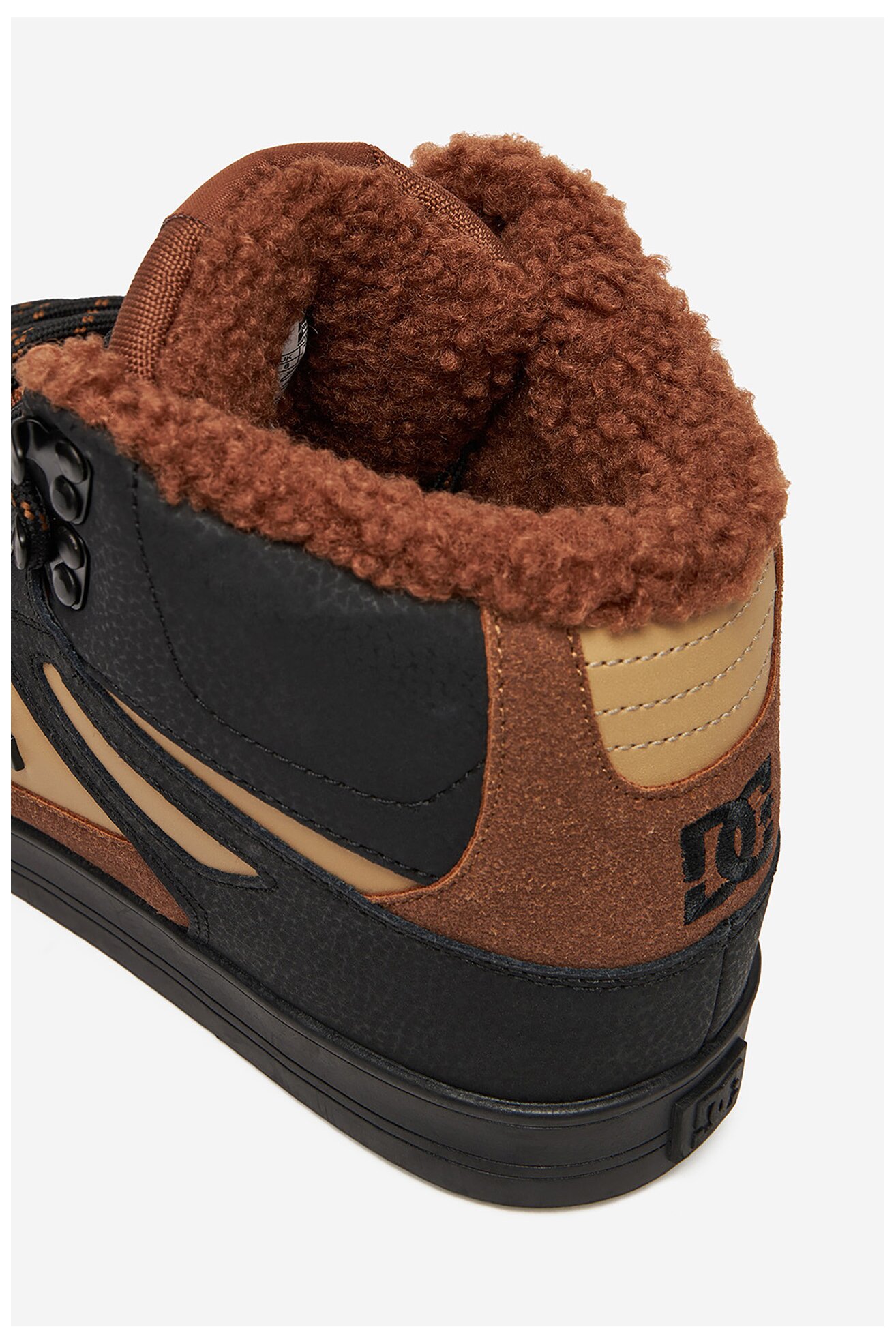 Obuwie sportowe DC Shoes CEO-V5-10118 Brązowy