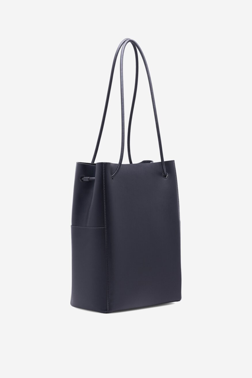 
                Дамска чанта Gino Rossi ЧЕРЕН - 5905588136040