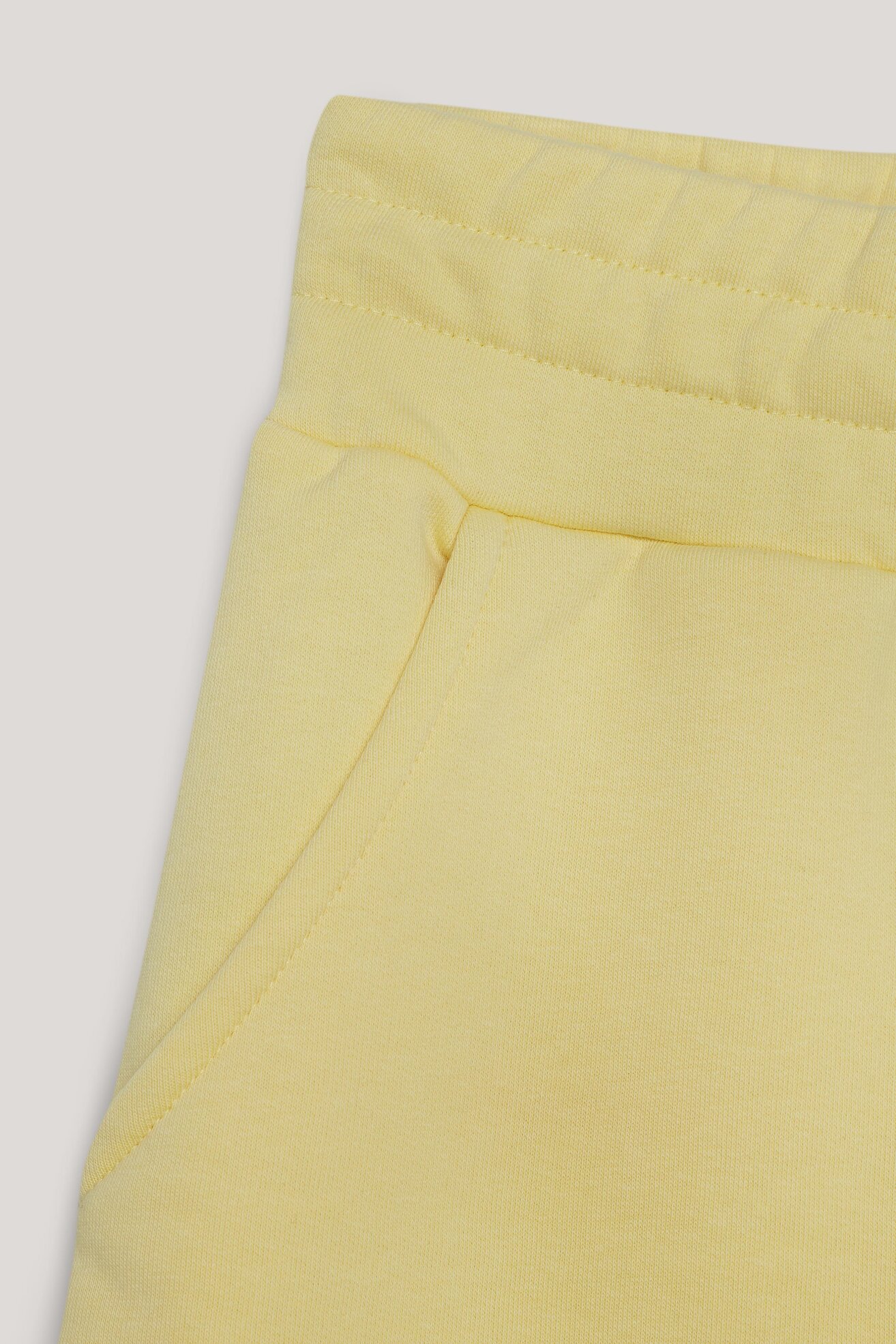 Spodenki Sprandi SS21-SHD003 Żółty