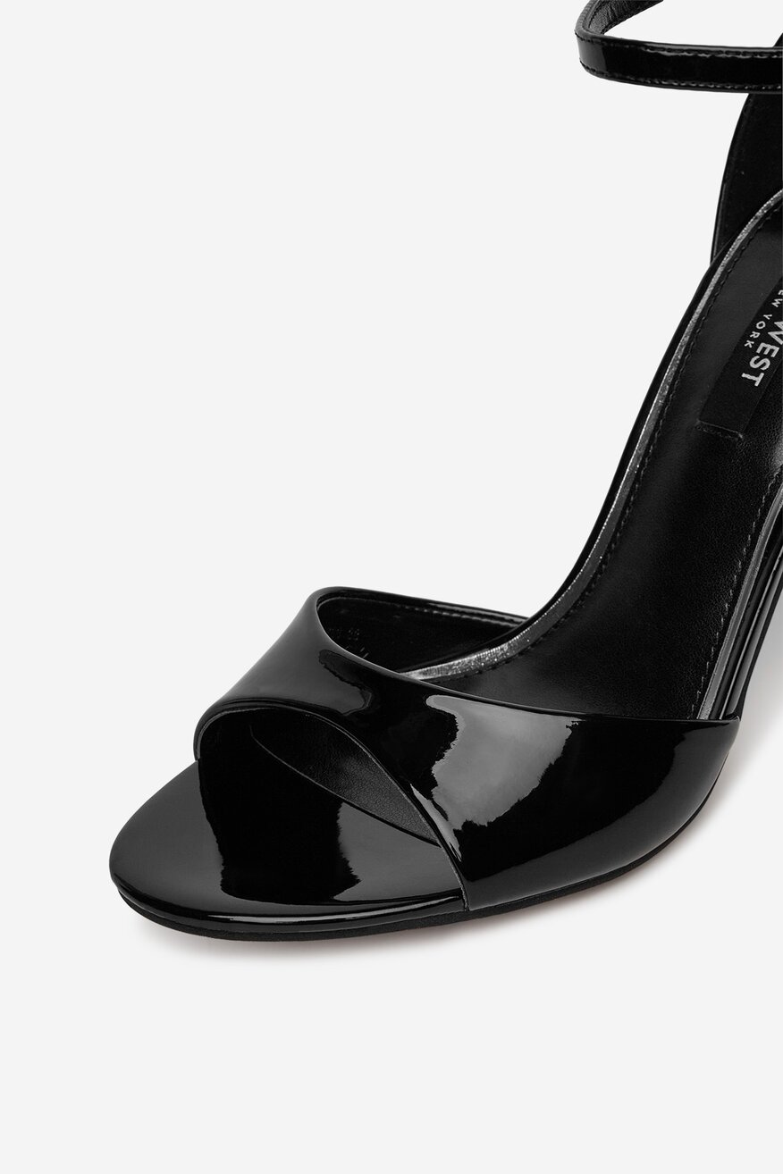 
                NINE WEST - Sandały na szpilce - 5906751037737