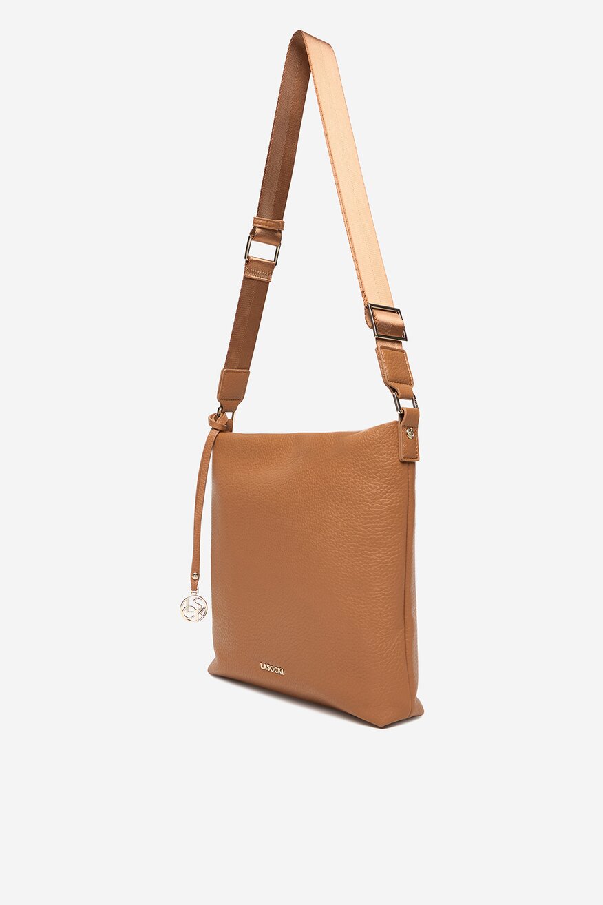 
                Дамска чанта Lasocki КАФЯВ - 5906751522752
