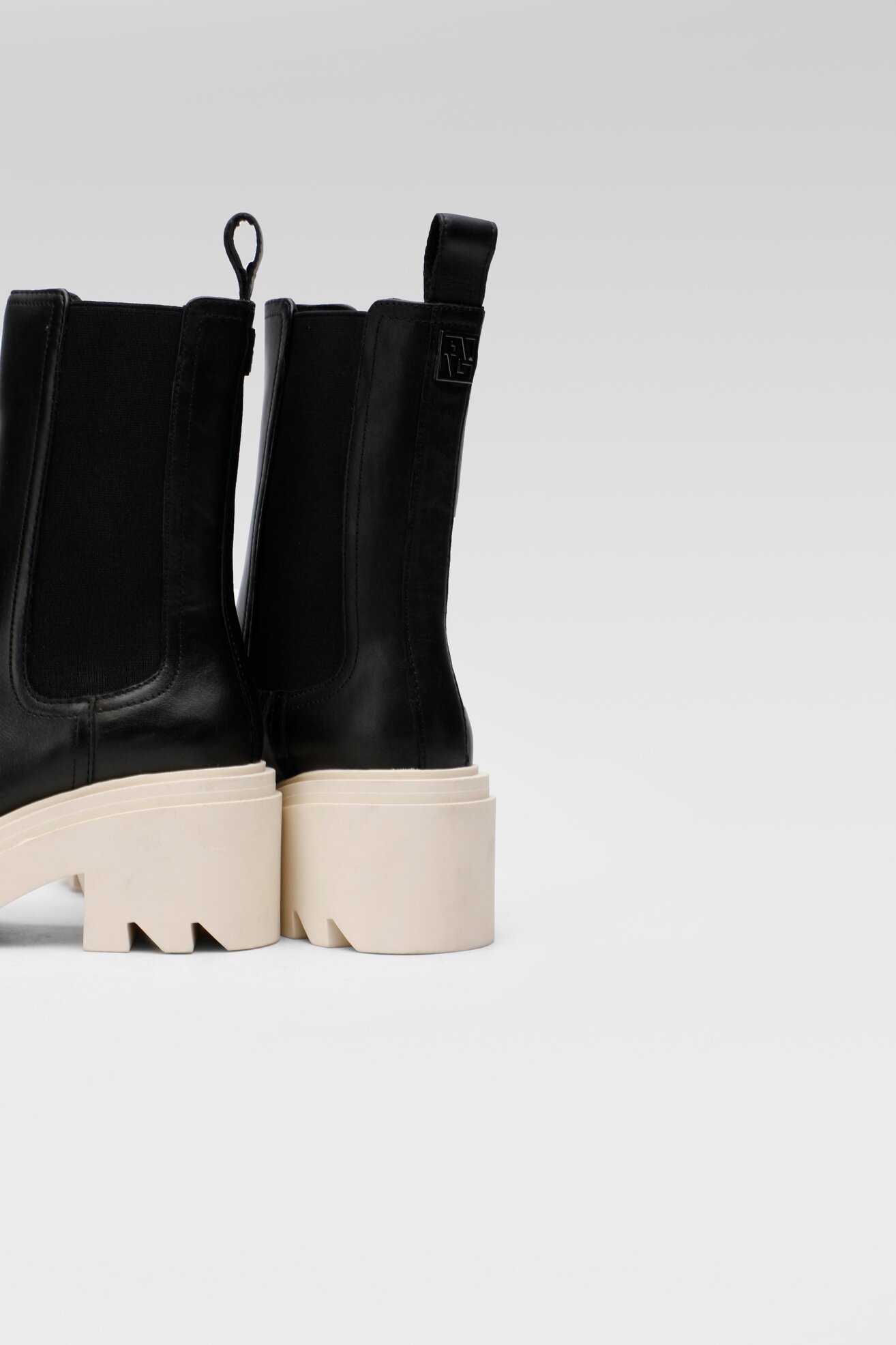 Боти Gino Rossi RST-CIRCLE-02B ЧЕРЕН