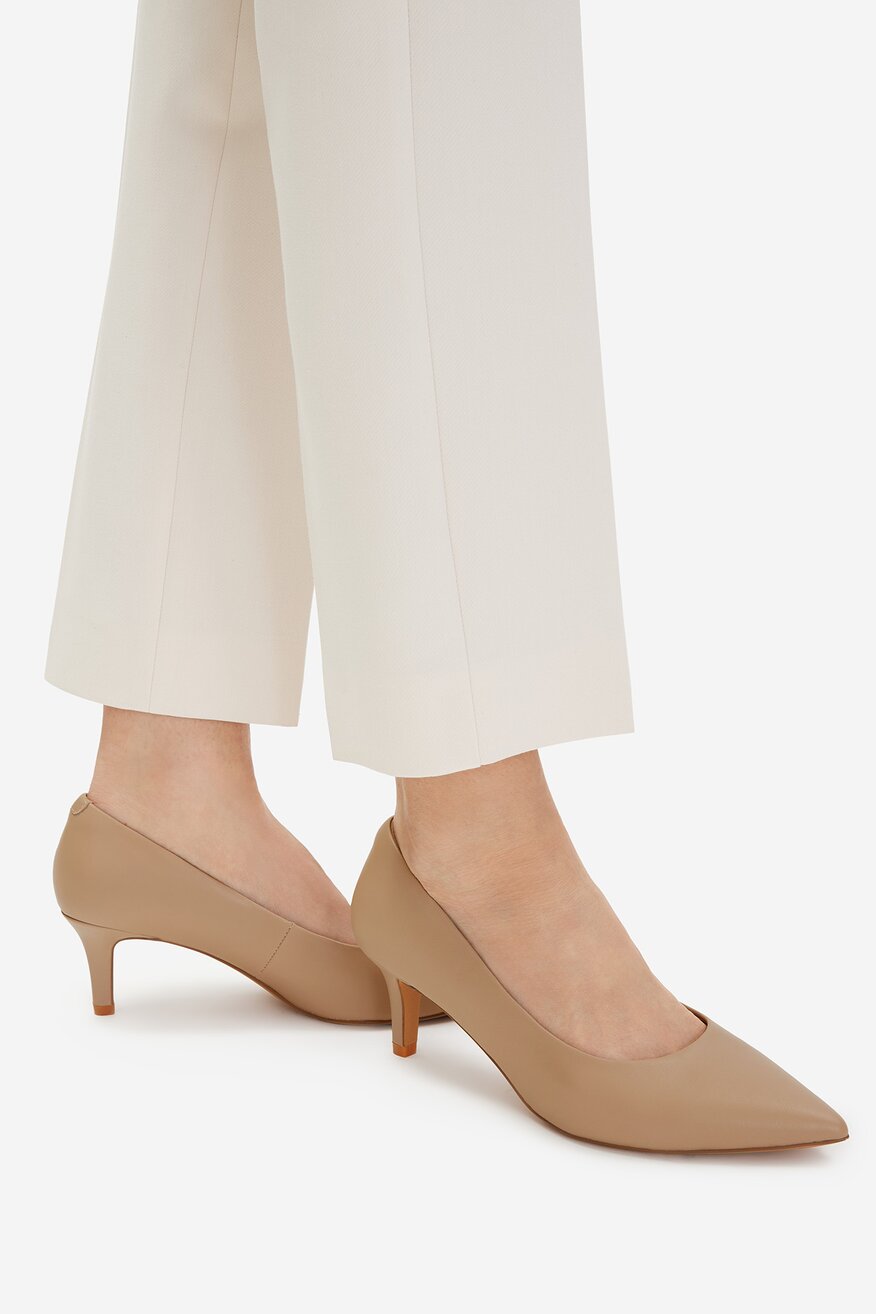 
                Туфлі-Човники Lasocki ТАУПЕ - 5906751656976