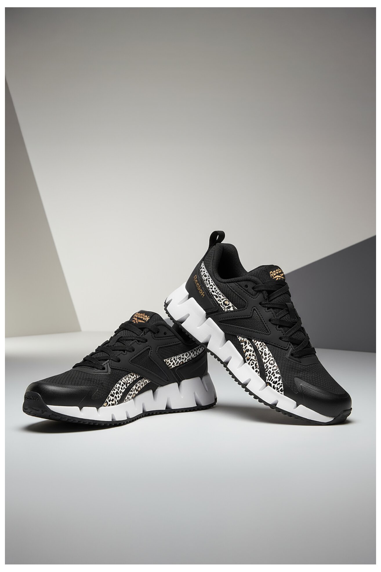 Sportska obuća Reebok CEO-ZIG VECTOR AR30153W-WXZ CRNA