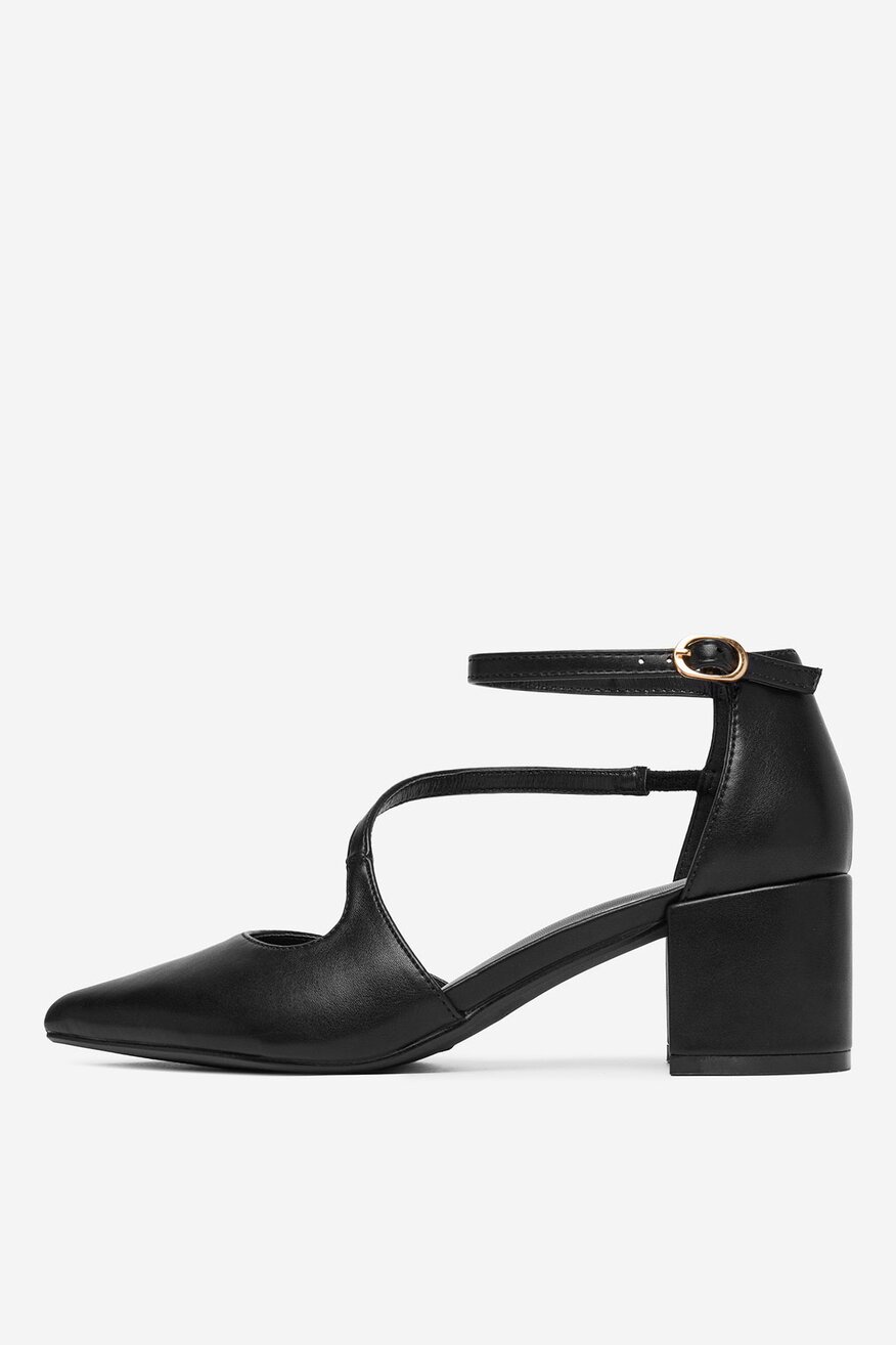 
                Körömcipő Jenny FEKETE - 5906751712207