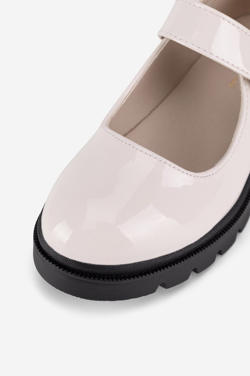 
                Половинки обувки Nelli Blu БЕЖОВ - 5903698048574