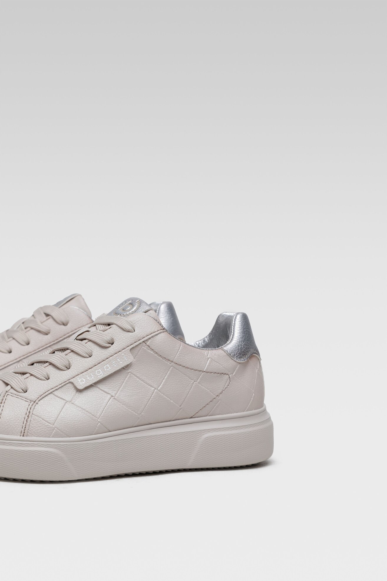 Sneakers Bugatti 435-A2S06-5550-5290 Beżowy