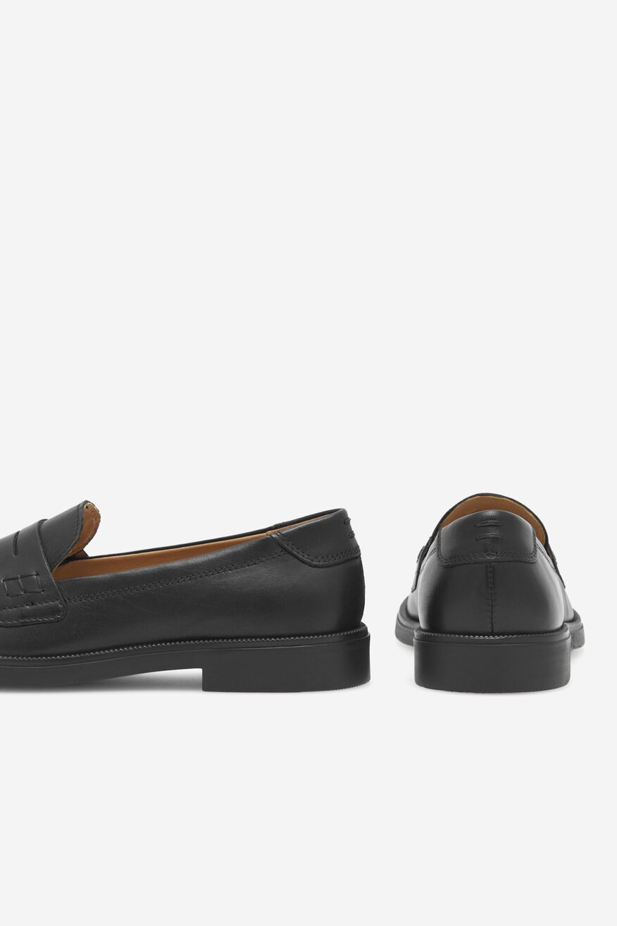 
                Мокасини Lasocki ЧОРНИЙ - 5905588383130