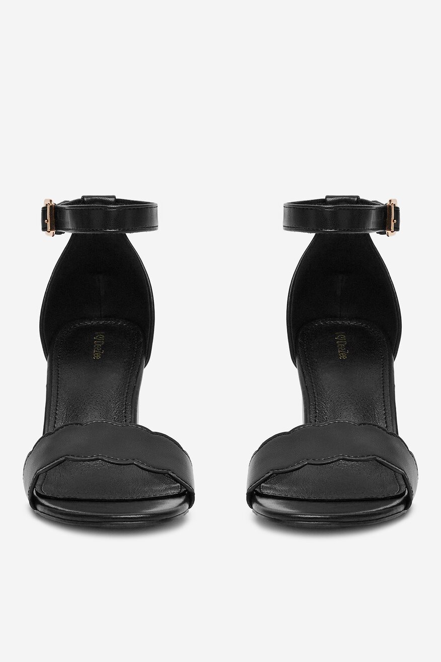 
                DeeZee - Sandały na słupku - 5904410848793