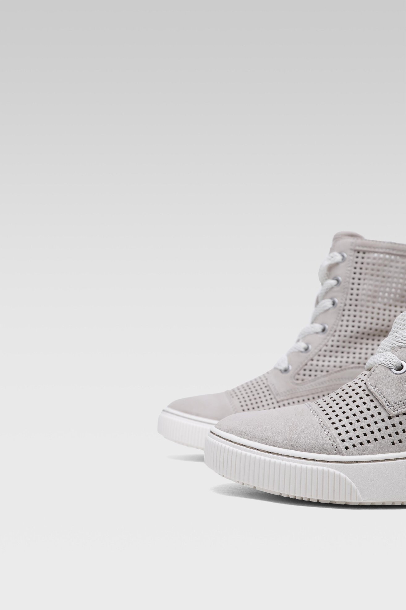 Bocanci Mustang 1406-502 BEJ