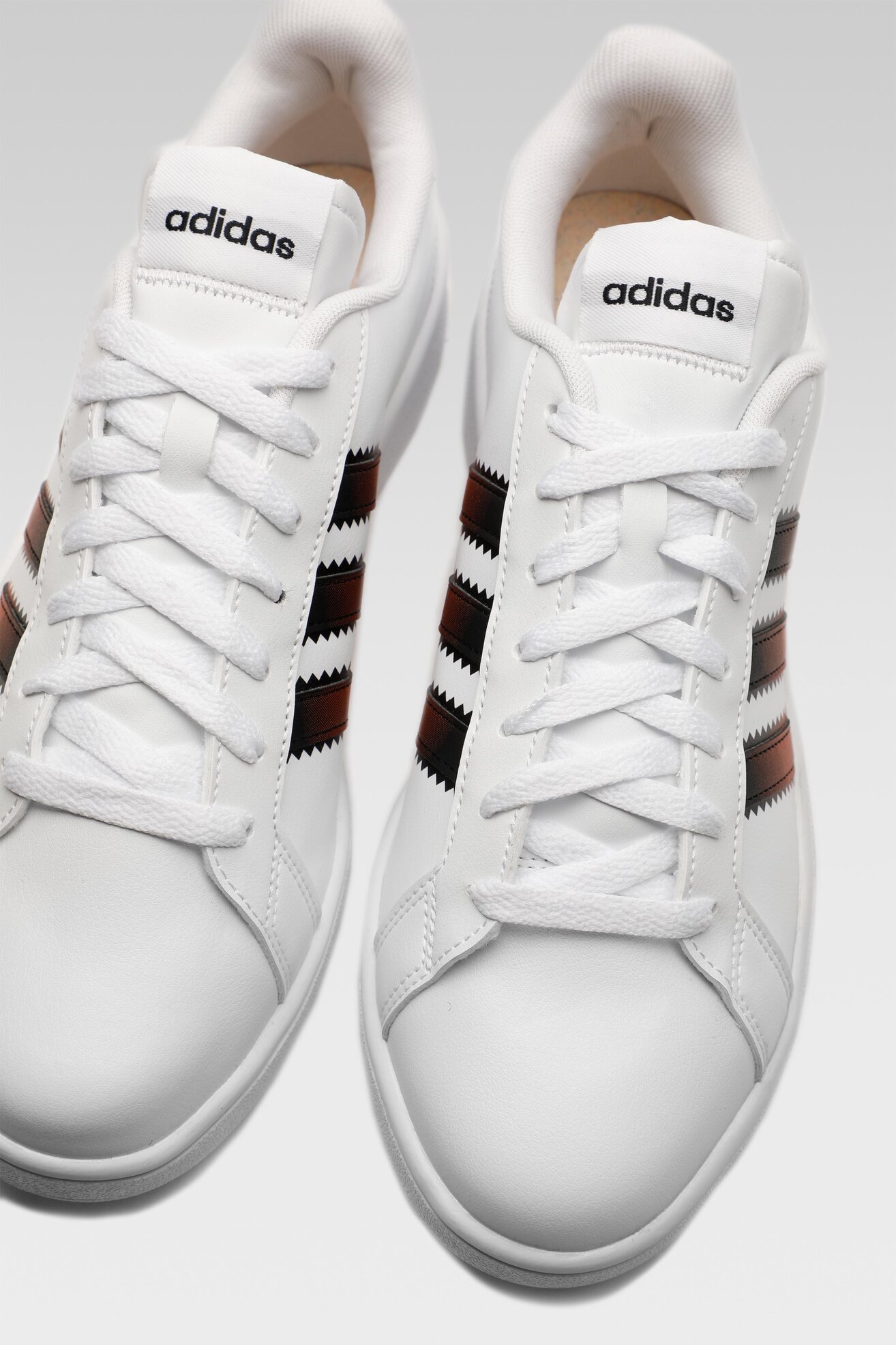 Obuwie sportowe adidas GRAND COURT BEYOND GY9630 Biały