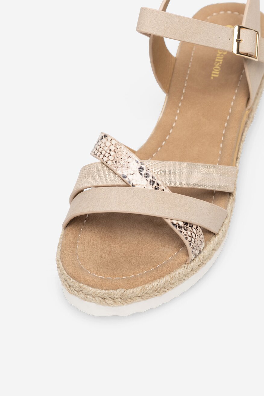 
                Сандалі Clara Barson БЕЖЕВИЙ - 5905588577553