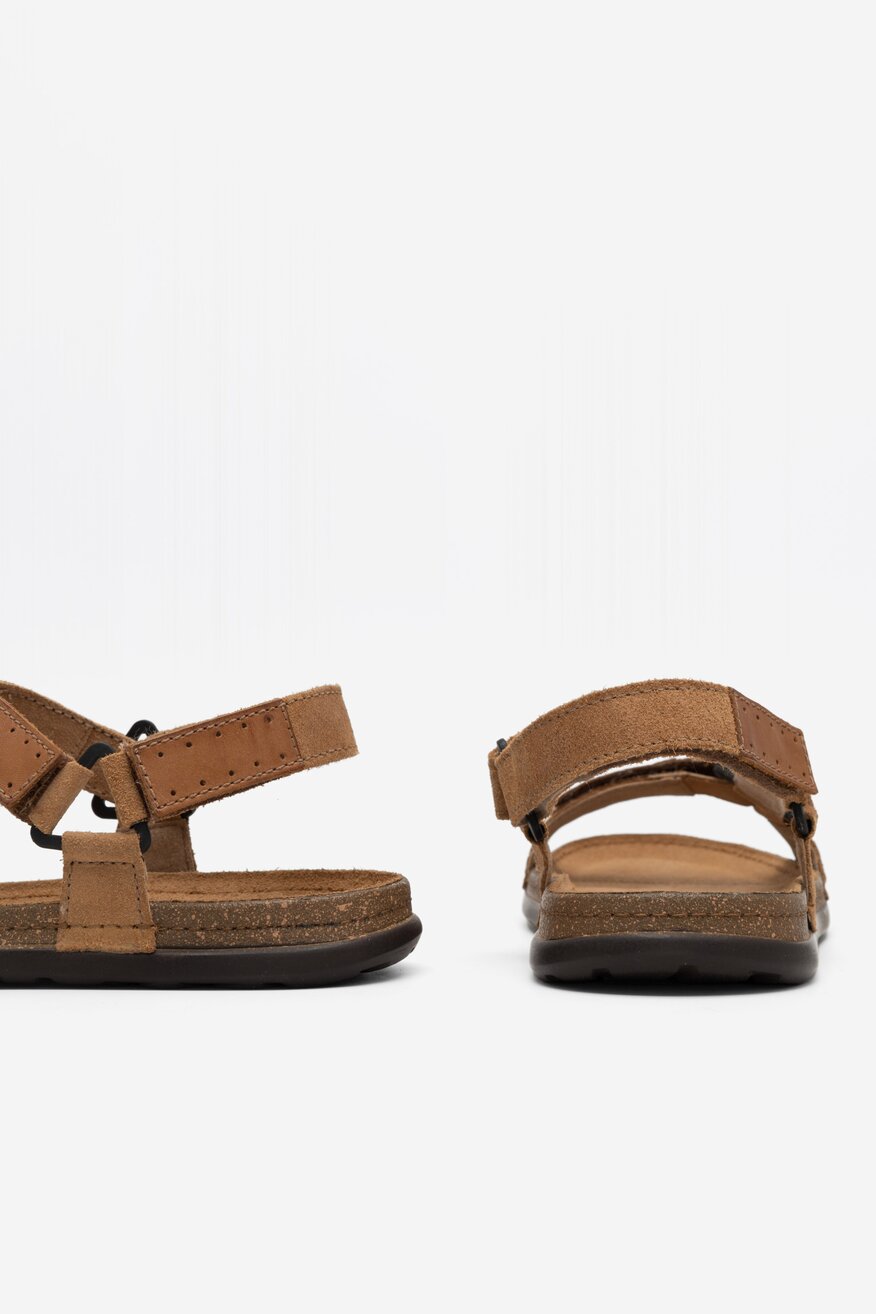 
                Cesare Cave - Skórzane sandały brązowe - 5904862876788