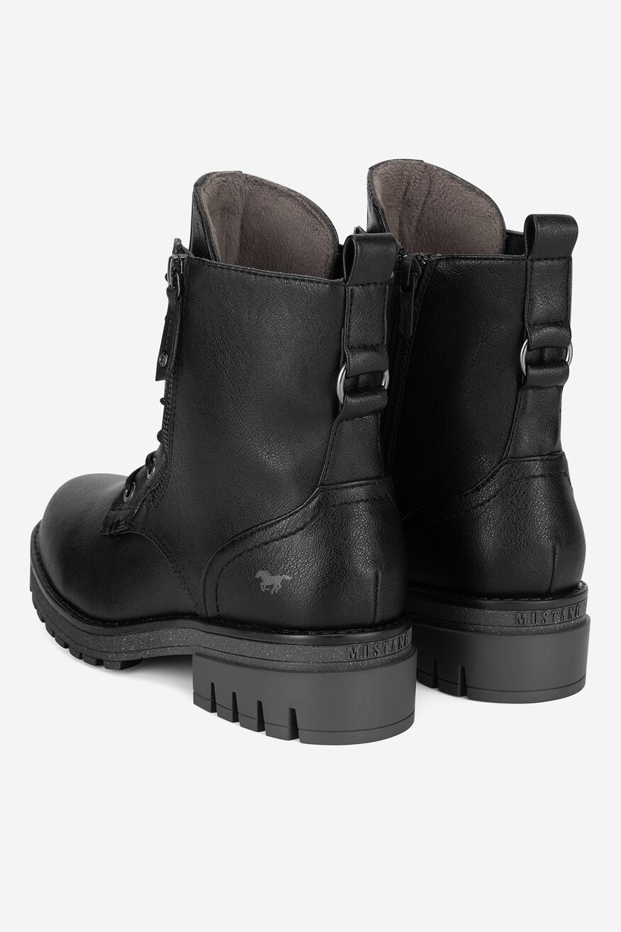 
                Bocanci Mustang NEGRU - 5905588870272