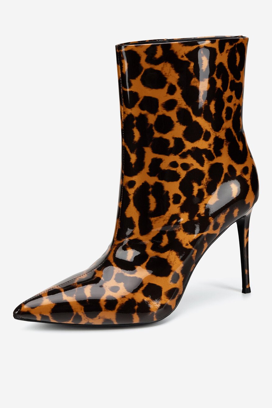 
                Bokacsizma EVA MINGE BARNA - 5905588987734