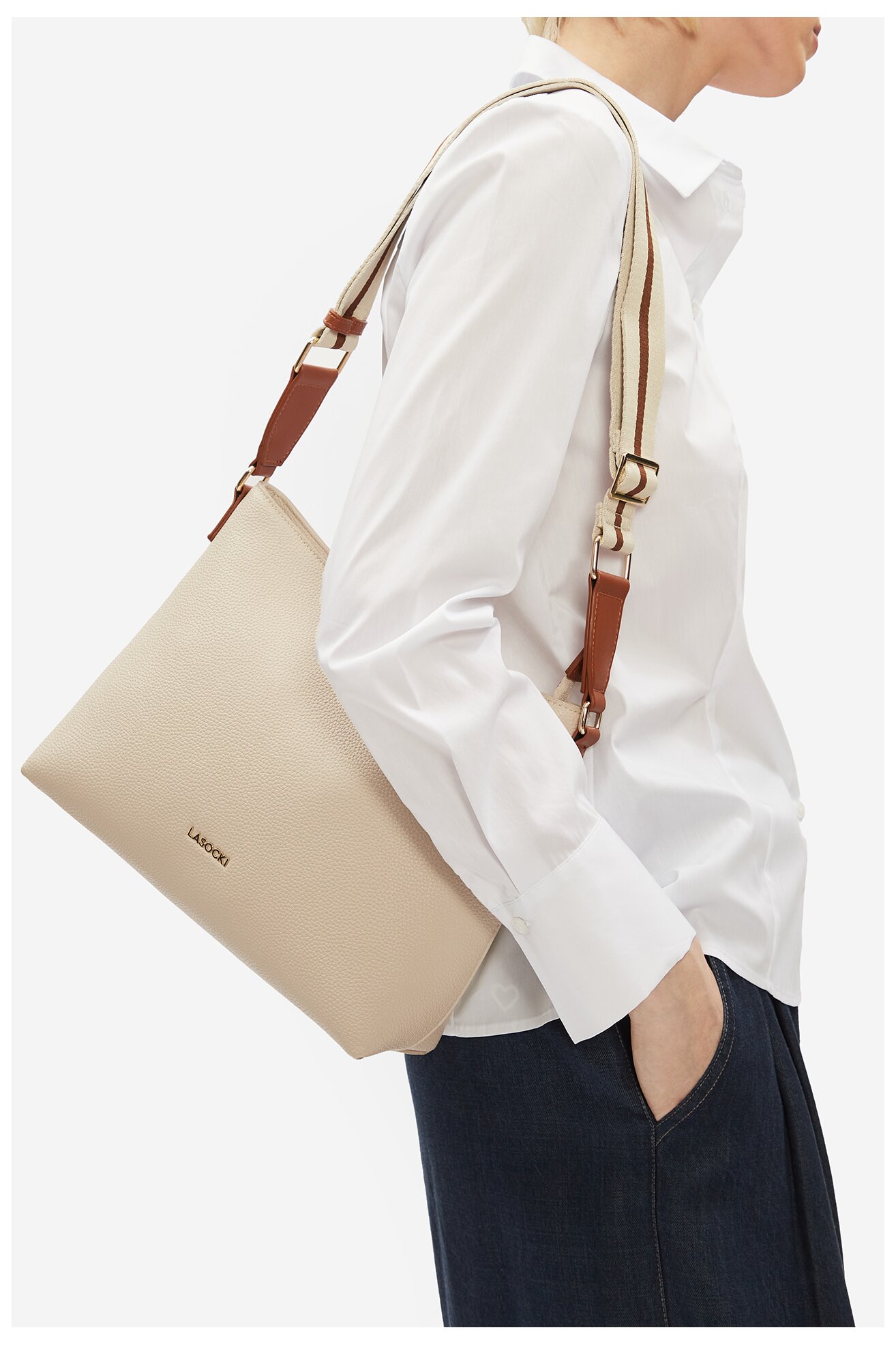 Kézitáska Lasocki LSK-O-007-07 CSONTSZÍNŰ