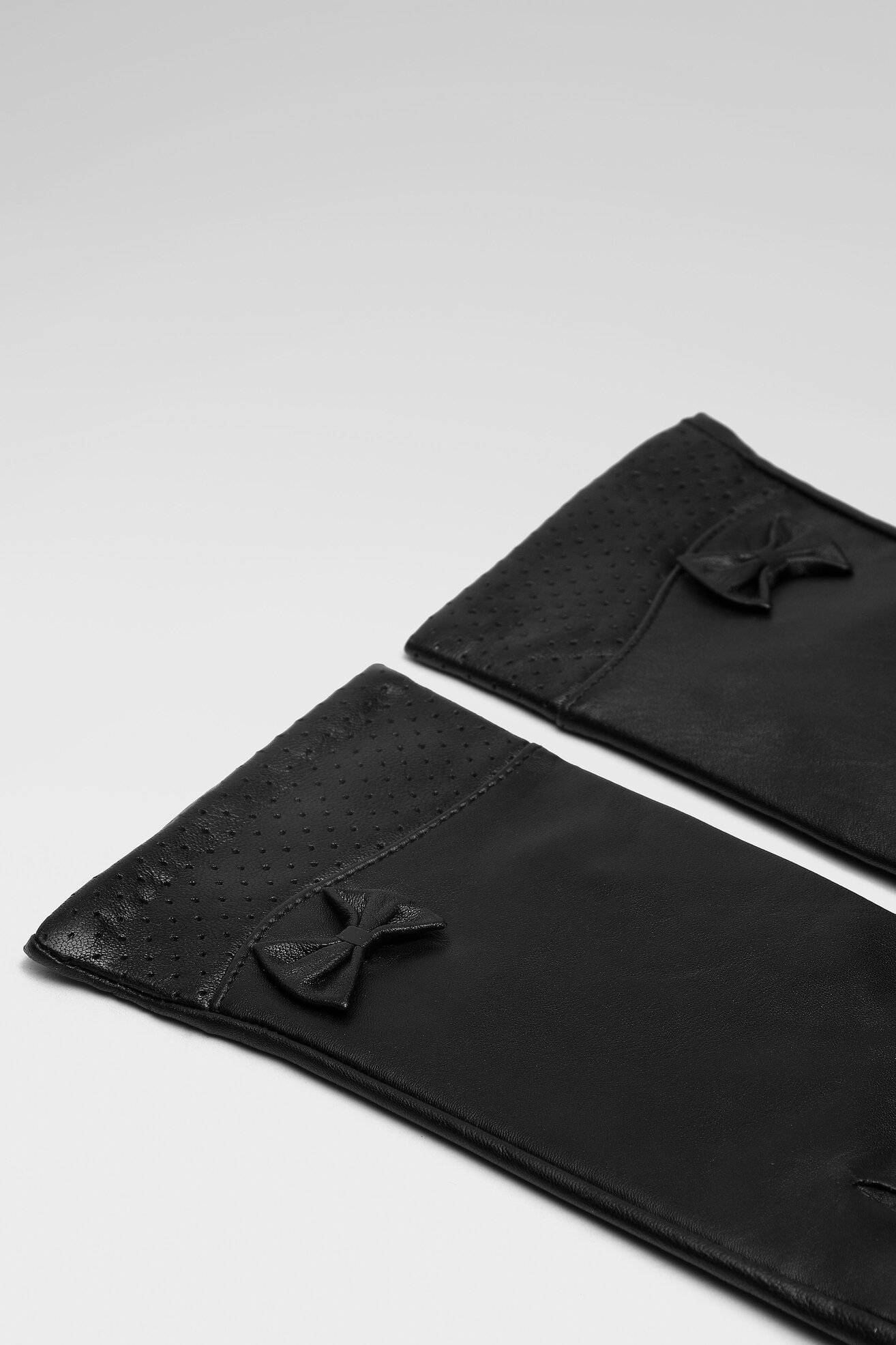 Rękawiczki damskie Lasocki 2W6-003-AW21 Czarny
