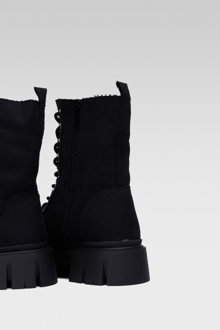 
                Duboke cipele Jenny Fairy CRNA - 5904862203386